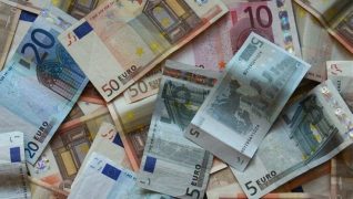 Tetto al contante, da gennaio scende da 2000 a 1000 euro.
