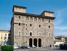 CONFARTIGIANATO TERNI: “IL COMUNE APPROVA MODIFICHE ESTENSIVE ALL’ATTO DI PROGRAMMAZIONE COMMERCIALE CHE RISCHIANO DI CREARE MAGGIORI DIFFICOLTÀ AL COMMERCIO NEL CENTRO CITTÀ. ESPRIMIAMO FORTI PREOCCUPAZIONI”