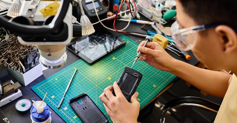 Al momento stai visualizzando Direttiva “Right to Repair” e Attuazione D.Lgs. Riparazione dei Beni: Cosa cambia per le imprese